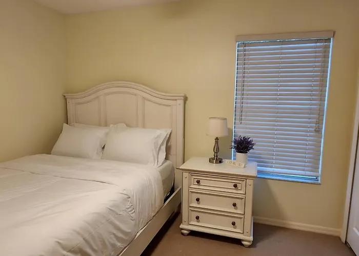 Luxury 3-Bedroom Home Near Beaches With Pool